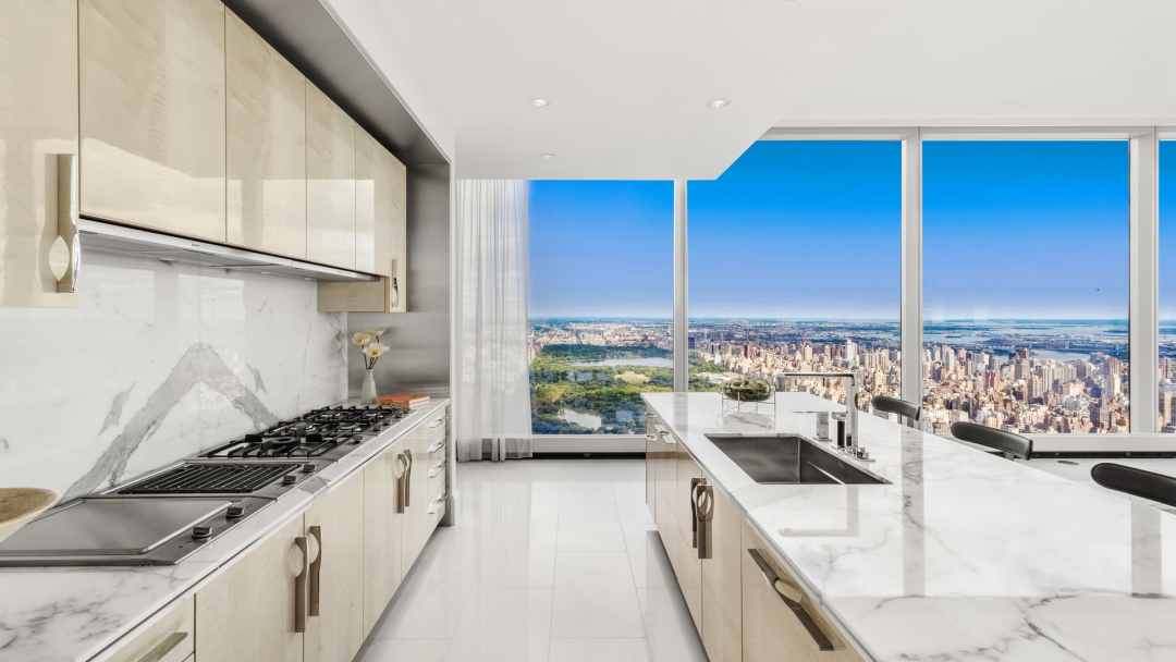 世界顶级富豪的最终归宿，2.5亿美金顶层复式公寓——纽约中央公园一号